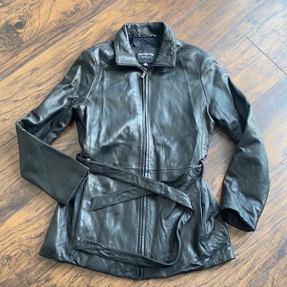 Marc New York leather short trench coat jacket size M in GUC
